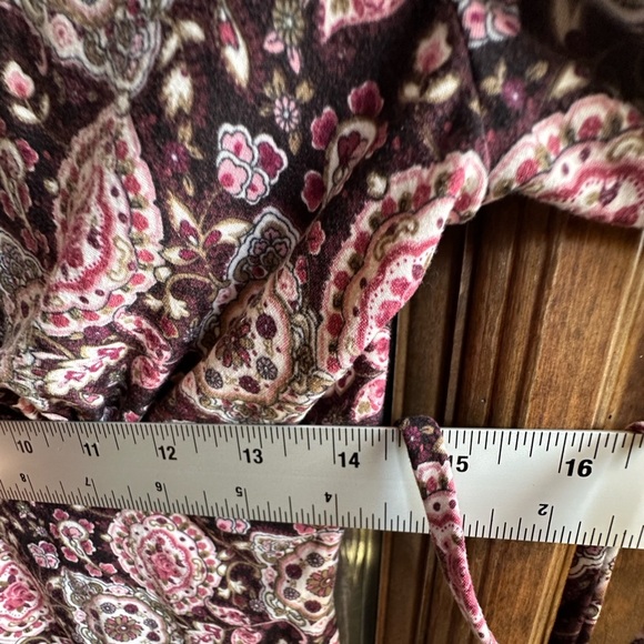 Floral Wrap Top - Black and Pink - Picture 5 of 6